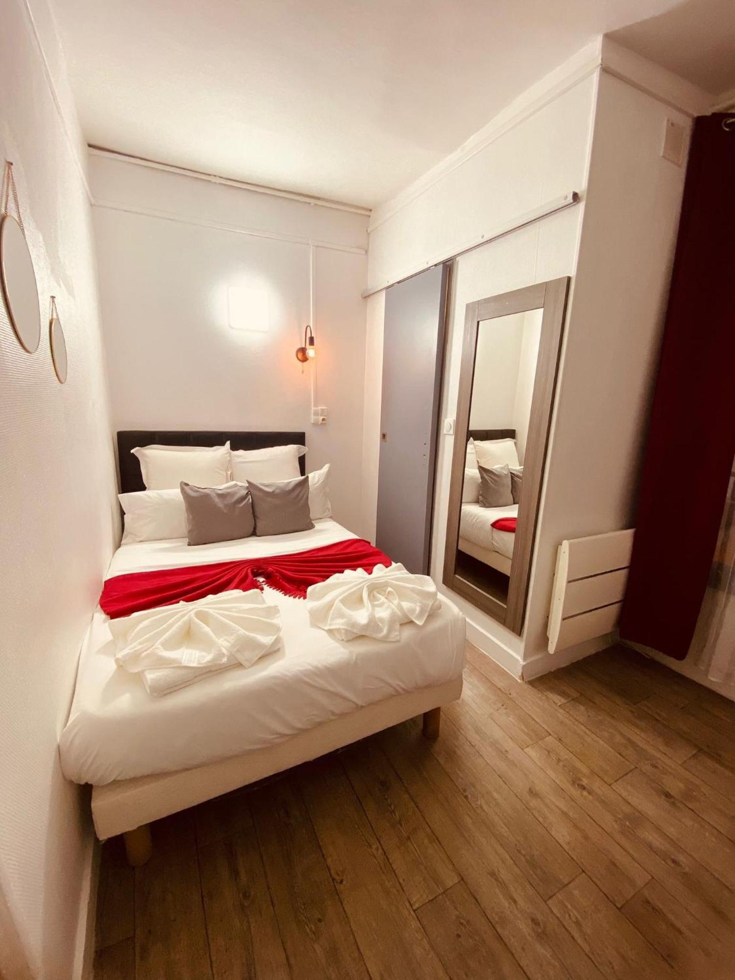 Hotel Louvain Paris Room photo